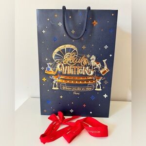 Authentic Louis Vuitton PaperBag Christmas limited 2024 Ribbon 14x10 Collectible